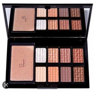 New Doucce pallet